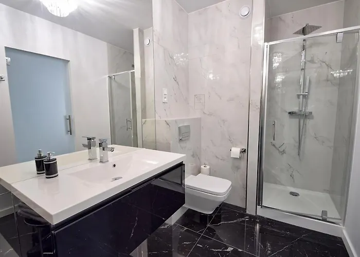 Crystal 80m Od Plazy, Przy Latarni Morskiej *