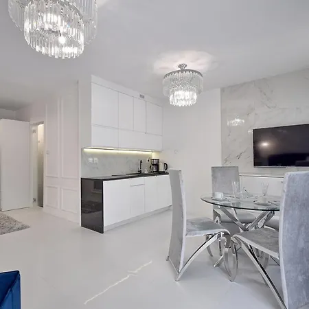 Crystal 80m Od Plazy, Przy Latarni Morskiej 公寓 *